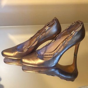 Beautiful bronze heels